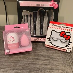 Hello Kitty Black and Pink Beauty Set
